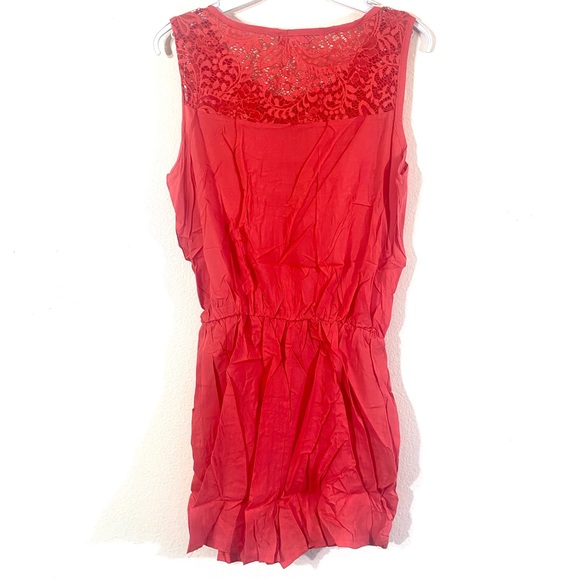 Coral Sleeveless scoop neck lace detail zip front gartered waist romper, NEW! - Picture 15 of 16